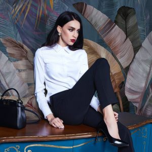 White line decor wallpaper