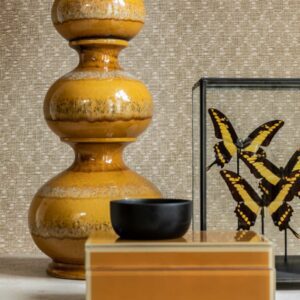 whiteline decor wallpaper