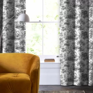 P106 CURTAINS