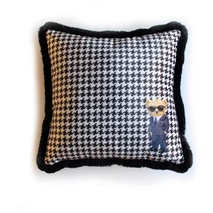 Alternative view of CUSHION / EY256