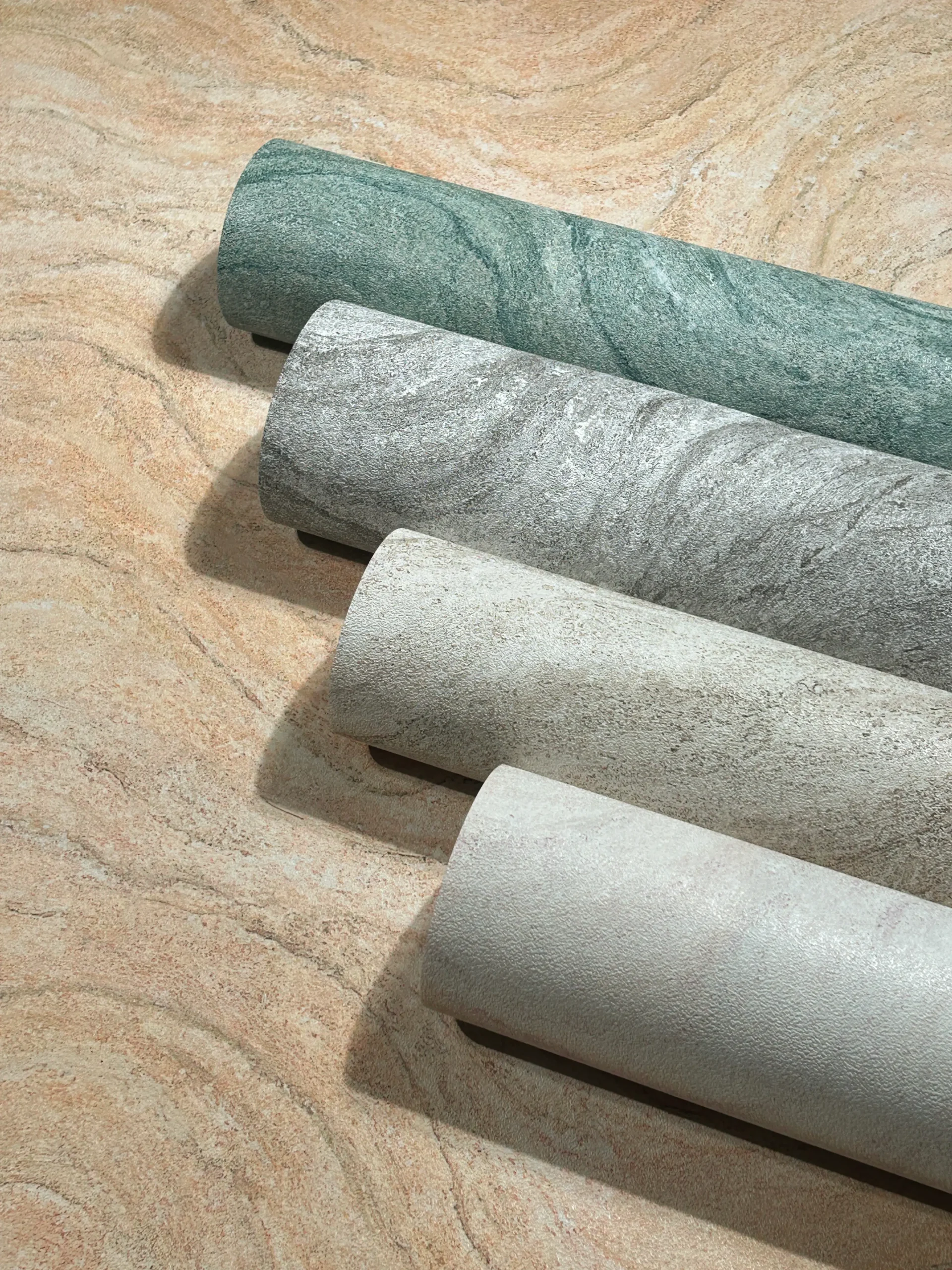 Whiteline décor wallpaper