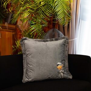 CUSHION / EY392