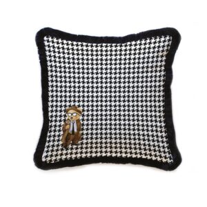 Alternative view of CUSHION / EY395