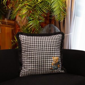 CUSHION / EY397