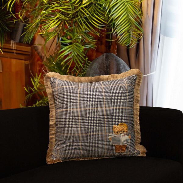 CUSHION / EY399